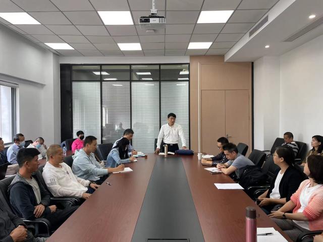 图1：陈一端书记上课1
